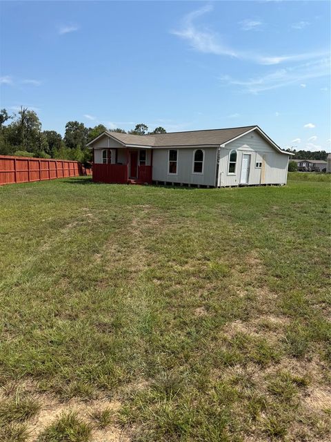 8024 Elise Nicole Dr — Forest Trace