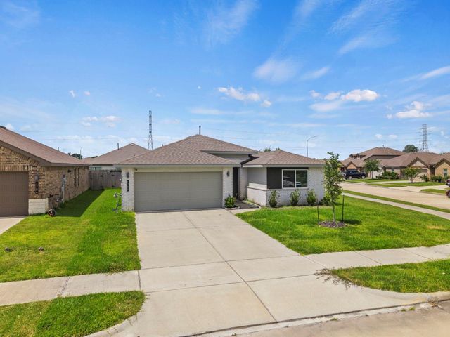 1702 Plantation Pl — Trinity Oaks Sec 1