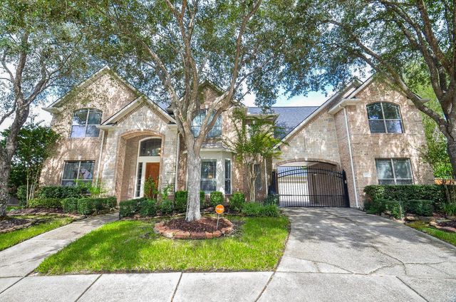 14738 Birch Arbor Ct — Fall Creek Sec 10