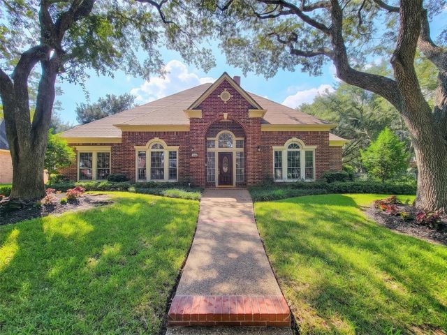 2702 Briar Knoll Ct — Sweetbriar
