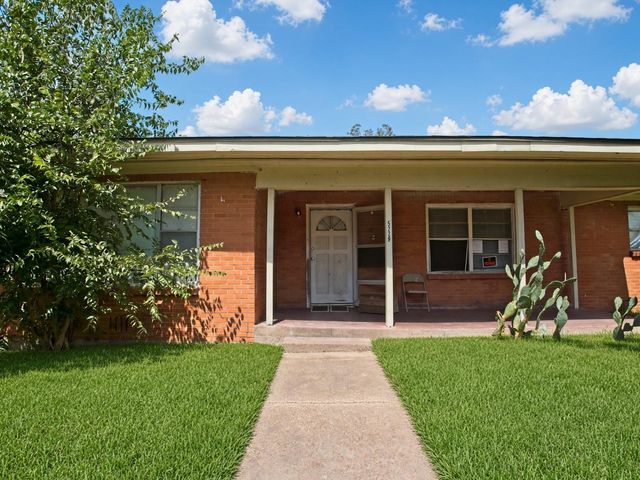 5229 Rue St — Bayou Estates