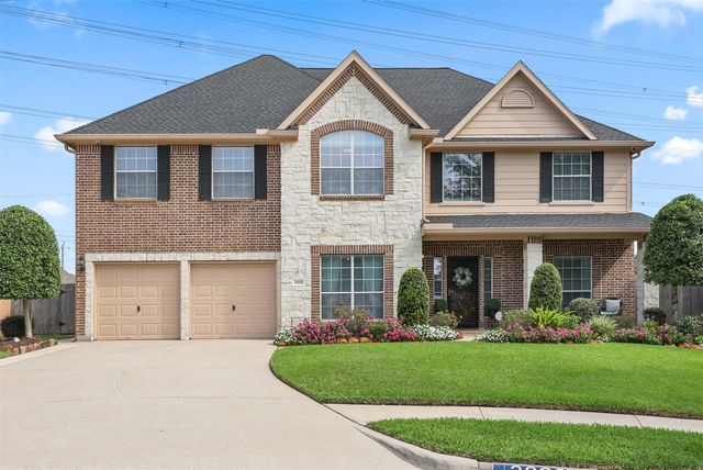 2202 Tracy Way — Ivy Oaks