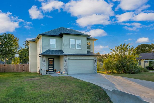 212 S Lobit St — Bay Front La Porte