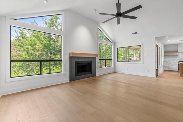 33 Split Rock Ct — Wdlnds Village Panther Ck 17