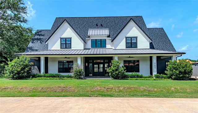 21823 White Oak View Dr — Oakview Farms Sec 1