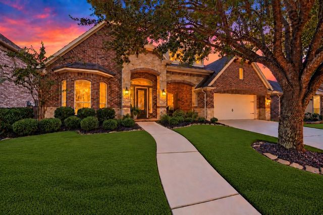 8623 Crescent Spur Dr — Long Meadow Farms