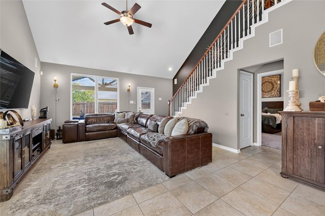 5307 Royal Press Dr — King Crossing