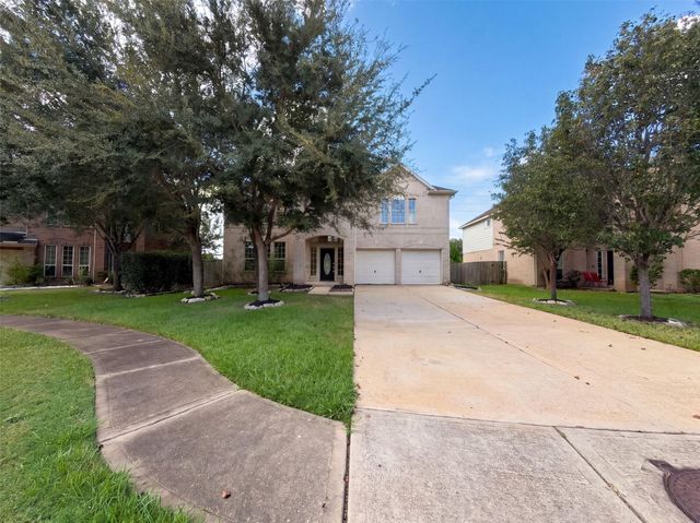 7618 Crescent Lake Ct — Summer Lakes Sec 1
