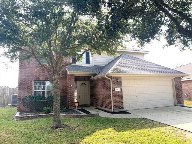 2527 Liza Ct — Hannover Village Sec 04