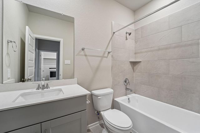 19979 Emerald Bend Way — Pinewood Trails
