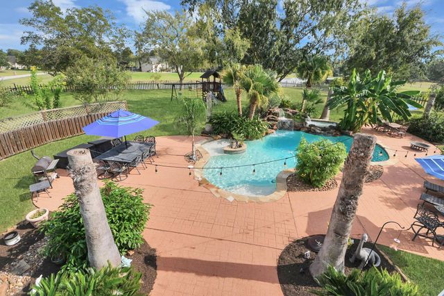 3903 Indian Pt — Silver Ridge Sec 2