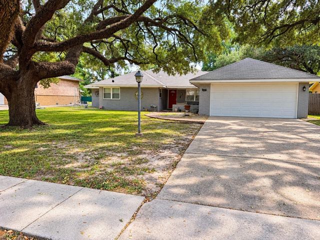 15901 Jersey Dr — Jersey Village