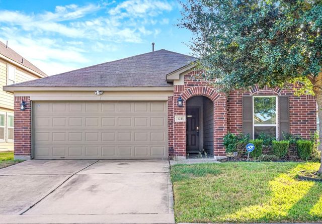 3211 Madison Elm St — Morton Crk Ranch Sec 12