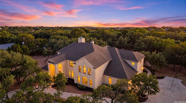 1130 Whispering Wtr — GUADALUPE RIVER ESTATES