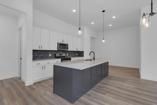 7522 Striped Maple Dr — Fulshear Lakes