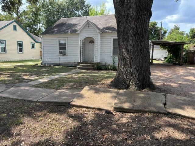 1110 San Jacinto St — Patik Add