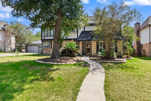 25010 Kingsdown Dr — Londonderry R/P