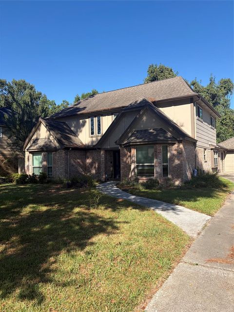 13014 Elmington Dr — Lakewood Forest Sec 10