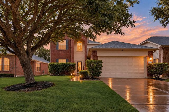 2803 Lakecrest Forest Dr — Lakecrest Forest