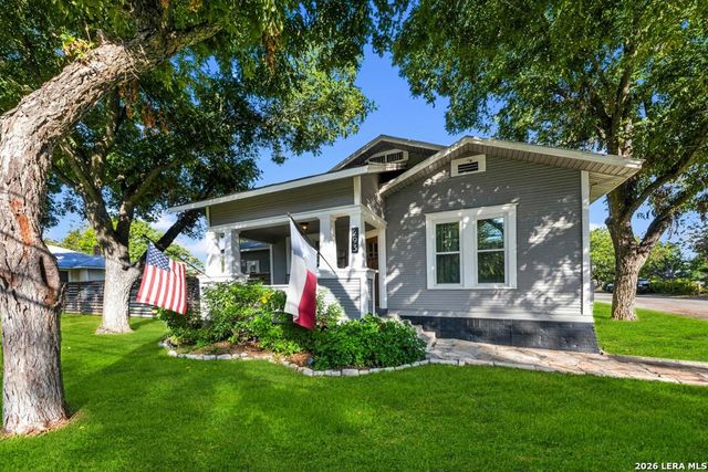 293 E Mather — Summer Home Addition, New City