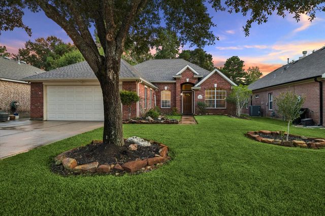 30526 Red Bluff Circle — Lakes of Magnolia