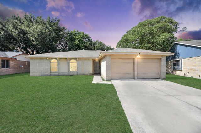 11431 Valarno Dr — Greenfield Village Sec 01
