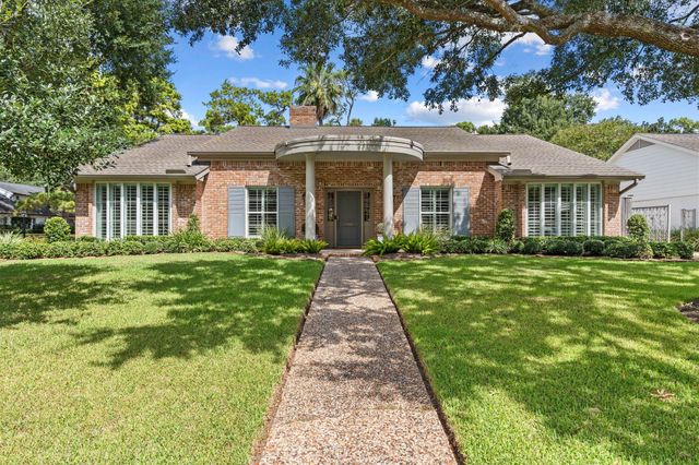 10052 Lynbrook Dr — Briargrove Park