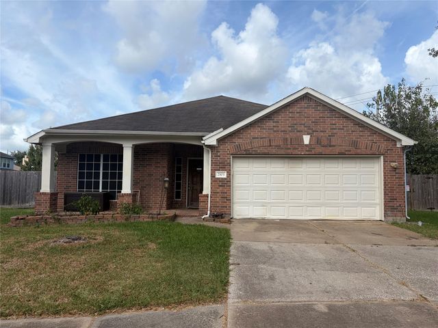 2103 Kingfisher Ct — Brittany Lakes