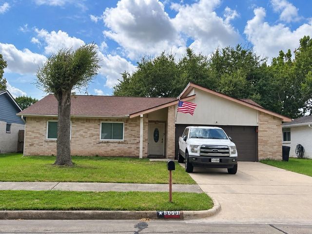 5001 Crestway Dr — Glen Meadows Sec 02