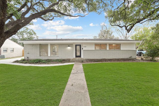 5127 W Bellfort Ave — Westbury Sec 01