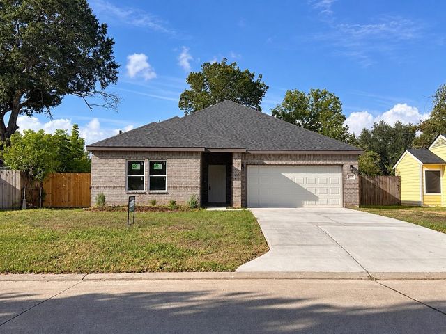 501 Briarwood Dr — Lawndell Sec 02