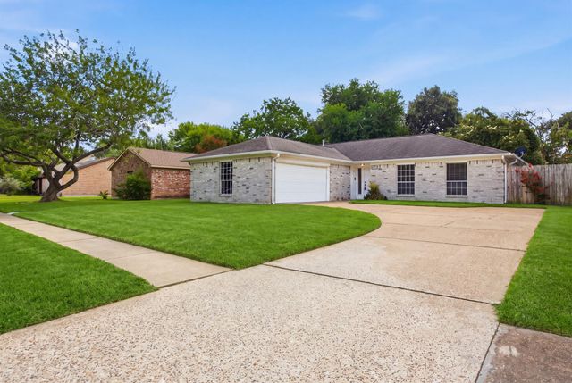 22603 Deville Dr — West Memorial Sec