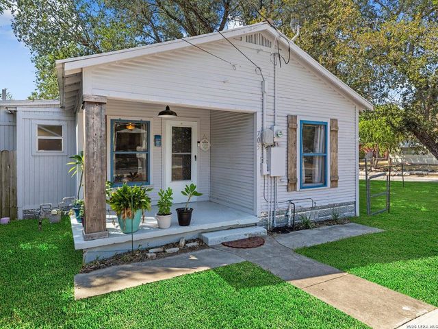 705 E MOUNTAIN ST — N/A