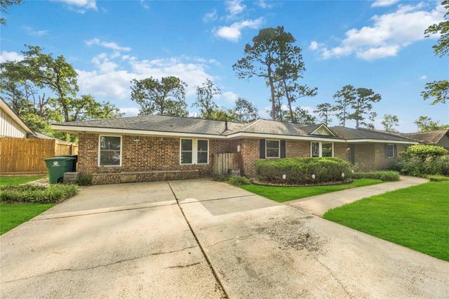 1302 Chestnut Ridge Rd — FOREST COVE COUNTRY CLUB ESTATES