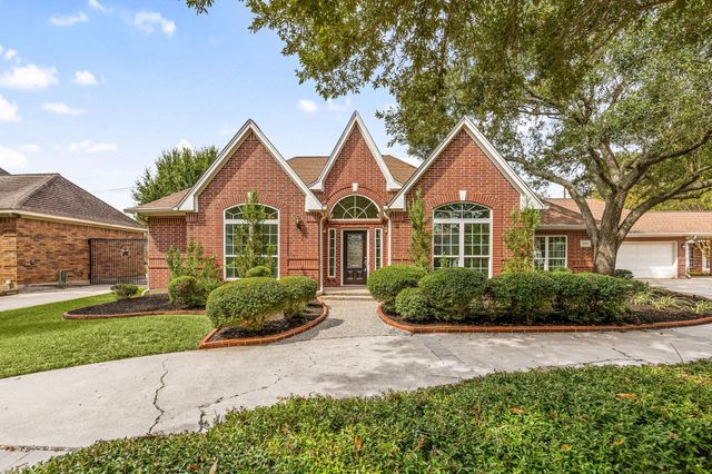 1602 Hannington Dr — Nottingham Country