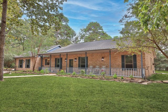 8803 Sendera Dr — Sendera Lake Estate