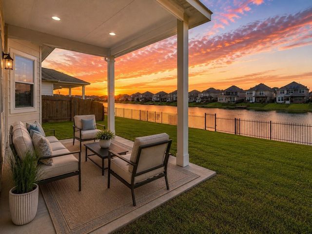 24702 Bastiani Canvas Ln — Camillo Lakes