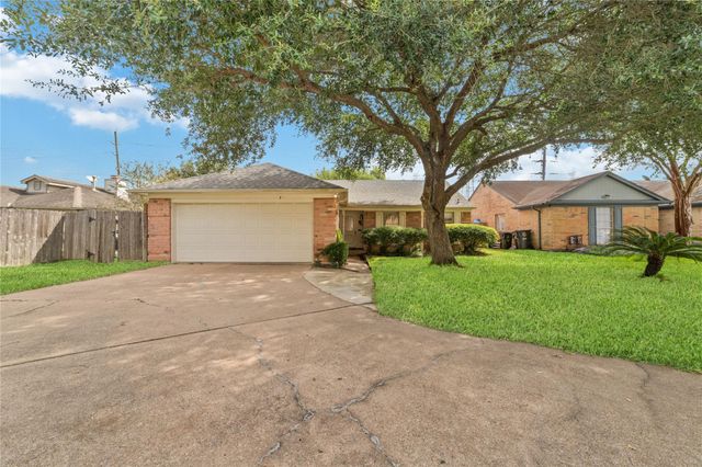 3131 E Heatherock Cir — Chimneystone Sec 3