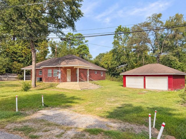 24204 Creek Wood Dr — Creekwood Acres U/R