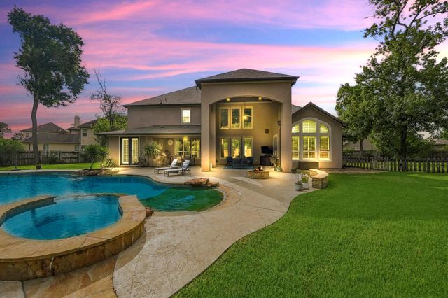 2 Turin Turn Dr — Sienna Village Of Bees Creek