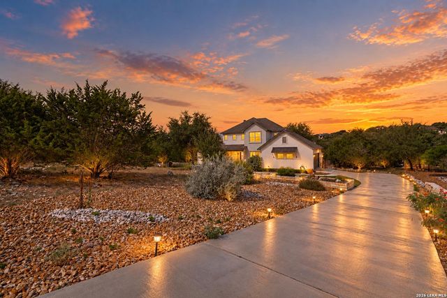 1621 Angolo — VINTAGE OAKS AT THE VINEYARD