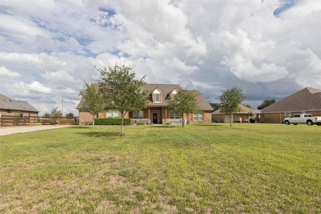 4630 Shadow Grass Dr — Katy Lake Estates
