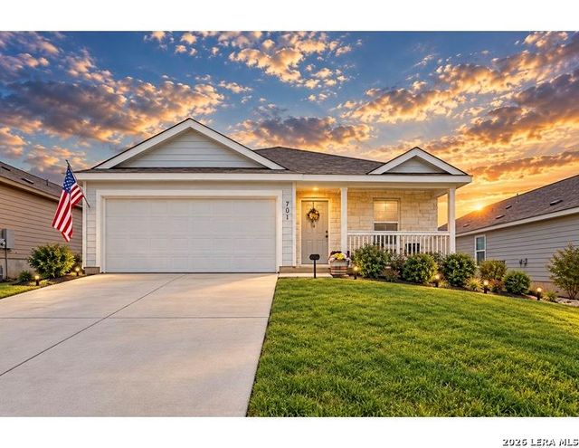 913 RIVIERA CT — GUADALUPE HTS