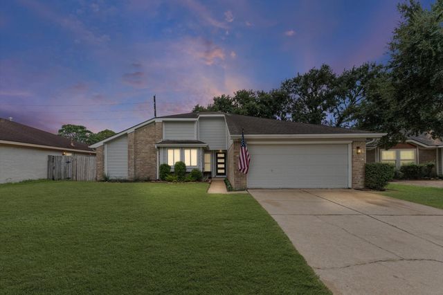 21711 Park Bend Dr — Memorial Pkwy