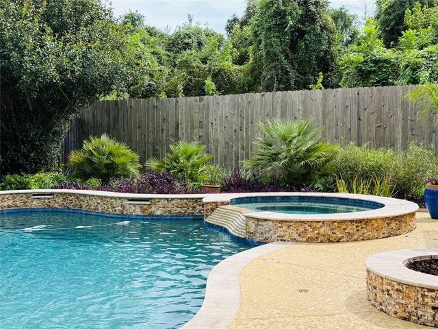 10518 Ginger Gln — Sienna Village Of Shipman's Landing