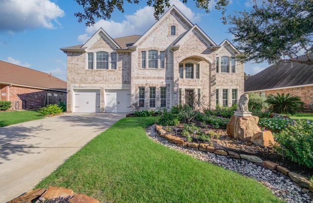 13610 Cypress Heath Ct — LAKES/NORTHPOINTE