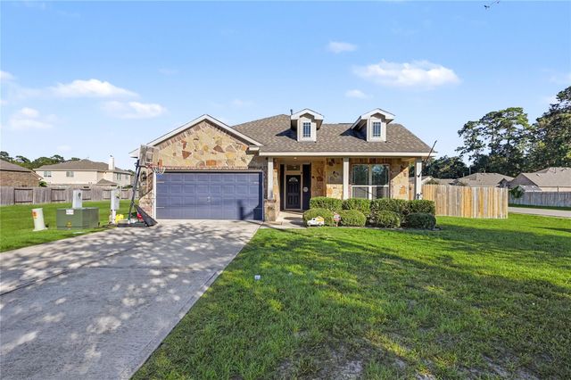 1635 Waukegan Rd — Meadow Glen