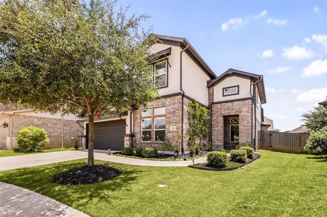 30715 Parkside Passage Dr — Fulbrook on Fulshear Creek