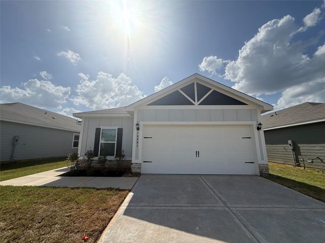 15881 Berry Hill Dr — Sweetwater Ridge
