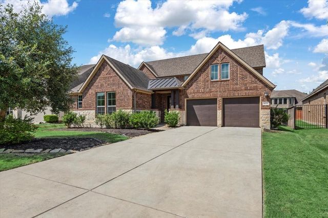 4071 Northern Spruce Dr — Woodsons Reserve 02